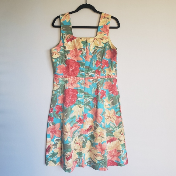 Adorable Sleeveless Tropical Floral Summer Dress - Picture 6 of 8